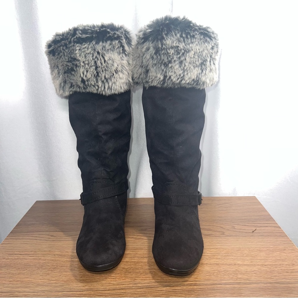 R2 “Behar” Black Faux Fur Trim Mid-Calf Winter Boots Women’s Size 8